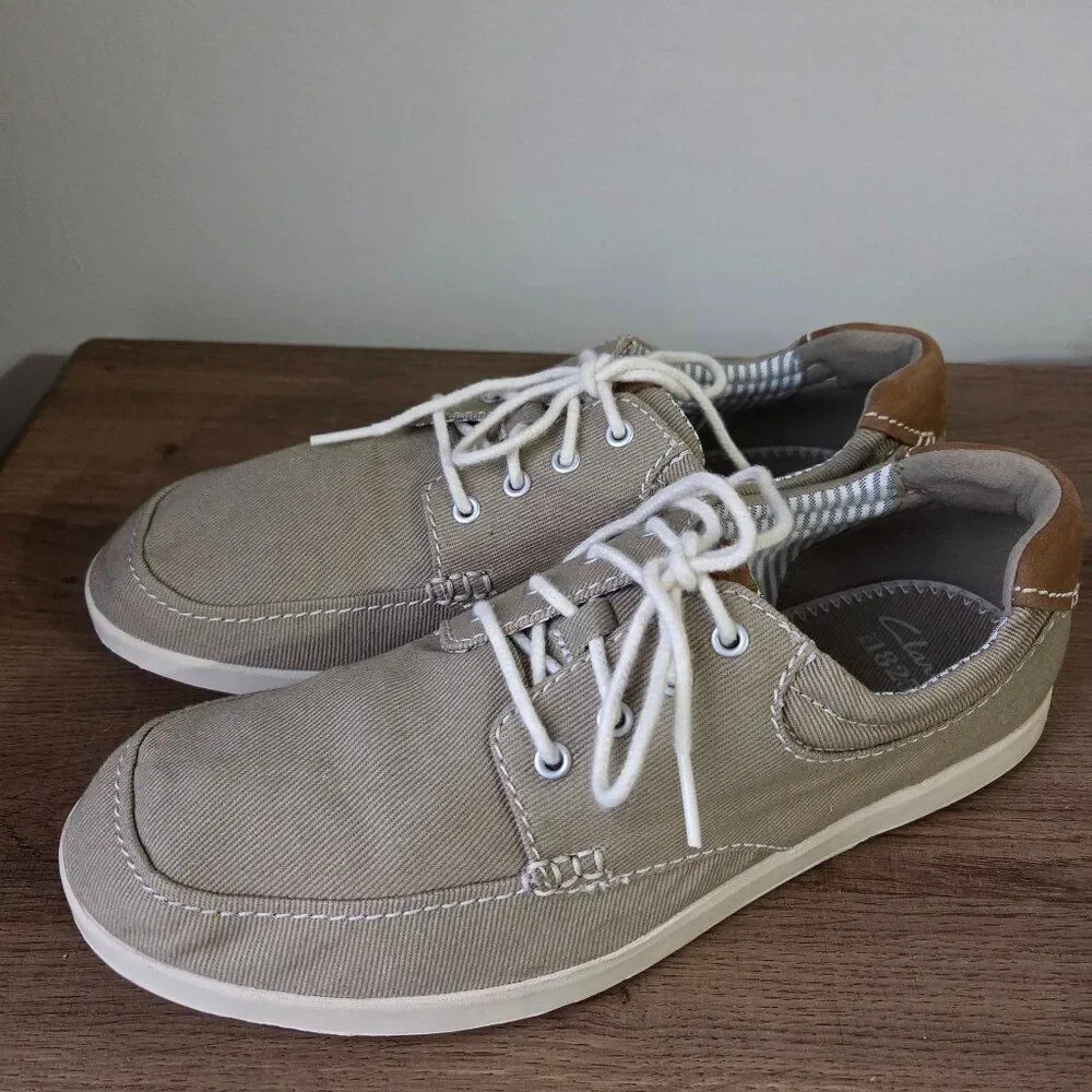 LIKE NEW CLARKS MENS BOAT SHOES CANVAS UPPER LEATHER MIX SIZE 10 MENS